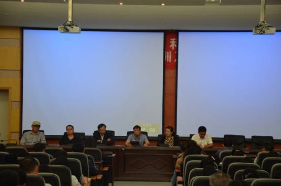 贵州医科大学附属医院临床医学院召开临床医学专业认证推进会.JPG